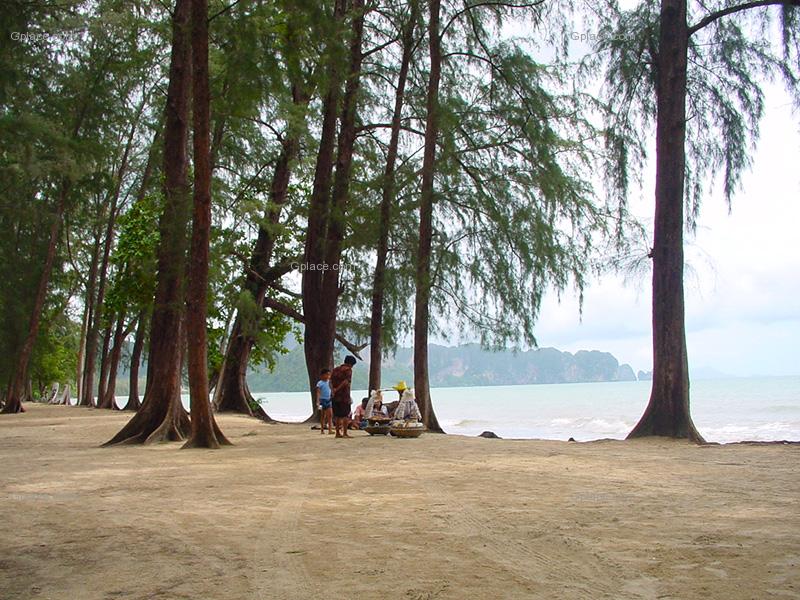 หาดนพรัตน์ธารา